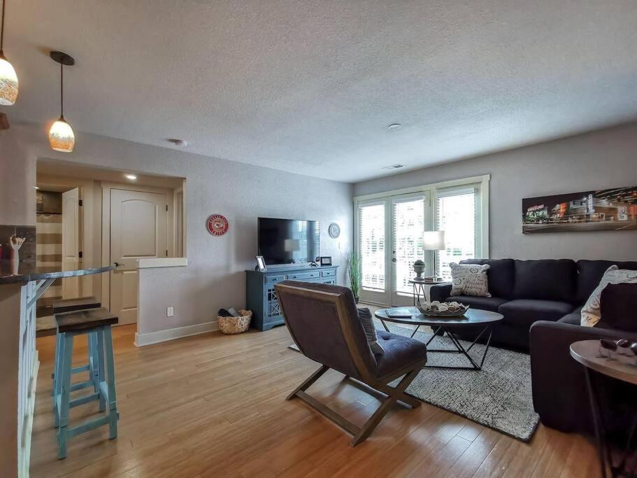 Amazing Locale 2Kingbr 1Bth Villa Kansas City Kültér fotó